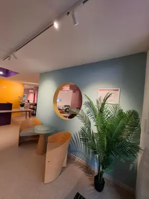 Coin salon dans l'établissement Unisotel
