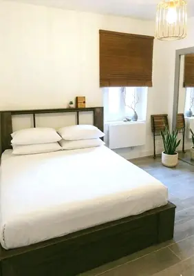 Un ou plusieurs lits dans un hébergement de l'établissement Nice studio 2 people - Near TerreauxSathonay