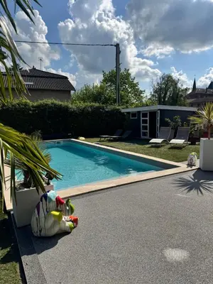 Piscine de l'établissement Cozy apartment ou située à proximité