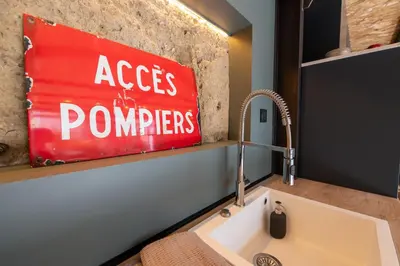 Plan de l'établissement La grange moderne aux portes de Lyon