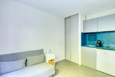 Cuisine ou kitchenette dans l'établissement Le Nid Douillet - Caluire - Proximité Lyon