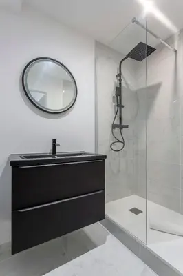 Salle de bains dans l'établissement Le Belvédère - Coeur de Lyon 5ème - wifi inclus