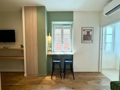 Télévision ou salle de divertissement dans l'établissement L'Écrin de Duguesclin Comfort & Charm in Lyon 3rd arrondissement