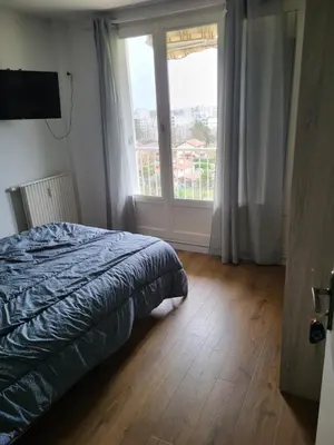Plan de l'établissement Chambre privée dans un appartement en colocation proche AEROPORT, GROUPAMA STADIUM, LDLC ARENA,EUROXPO,TRAMWAY
