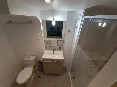 Salle de bains dans l'établissement Studio Le Bon Coin
