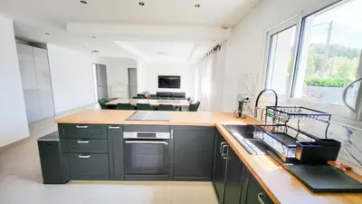 Cuisine ou kitchenette dans l'établissement Le Refuge des Jours Tranquilles