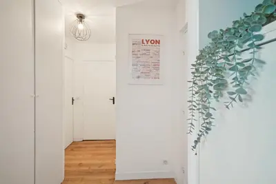 Plan de l'établissement Superbe appartement avec terrasse cosy & spacieux - Lyon 3