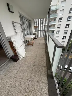 Balcon ou terrasse dans l'établissement 2 bedrooms, air conditioning, garage, metro