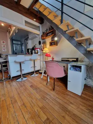 Cuisine ou kitchenette dans l'établissement Spacieux Duplex à Villeurbanne 6 Pers Tout Comfort