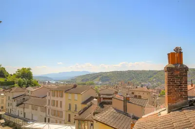 Vue générale sur la montagne ou vue sur la montagne depuis l'appartement