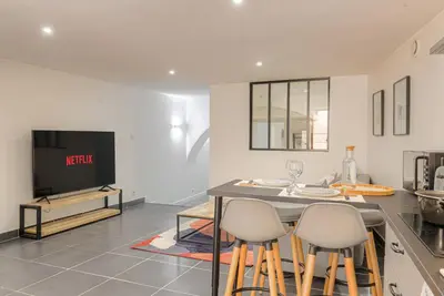 Cuisine ou kitchenette dans l'établissement Le Siméon - T2 plein pied, cosy, au cœur de la zone piétonne