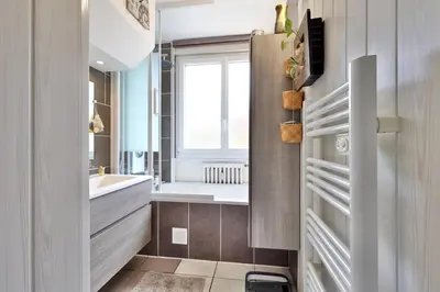 Plan de l'établissement Logement chaleureux avec balcon