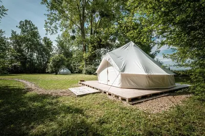 Jardin de l'établissement Campement au reve - Genouilleux