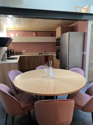 Cuisine ou kitchenette dans l'établissement Appartement centre préfecture