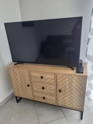 Télévision ou salle de divertissement dans l'établissement Duplex avec Parking