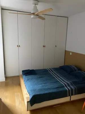Un ou plusieurs lits dans un hébergement de l'établissement Quai du Rhone Two bedroom appartement