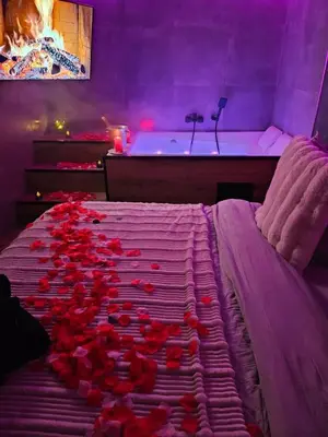 Un ou plusieurs lits dans un hébergement de l'établissement Ecrin des Alpes, Jacuzzi, Netflix, Ambiance chalet
