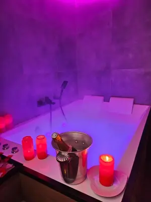 Plan de l'établissement Ecrin des Alpes, Jacuzzi, Netflix, Ambiance chalet