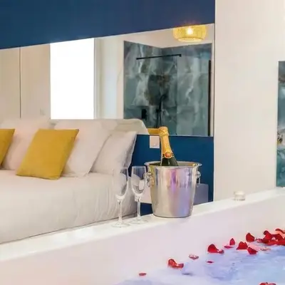 LE 21 - Suite SPA Premium - Jacuzzi Privatif & Vue Rhône