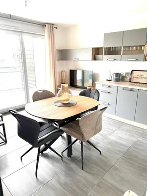 Cuisine ou kitchenette dans l'établissement Appartement T2 Cosy
