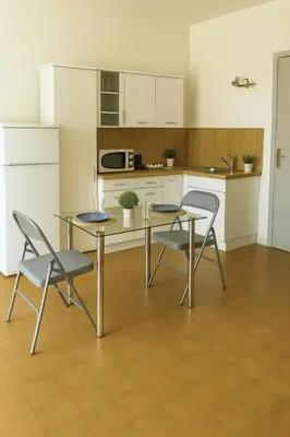Cuisine ou kitchenette dans l'établissement Quiet studio for 4 people area Jacobins-Bellecour