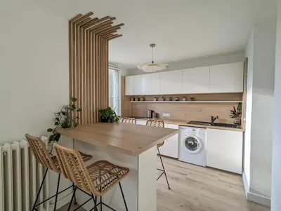 Cuisine ou kitchenette dans l'établissement T2 au calme, balcon, proche métro, parking gratuit