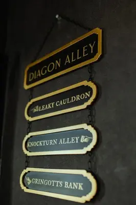 Certificat, récompense, panneau ou autre document affiché dans l'établissement Harry Potter - Séjour magique à Poudlard