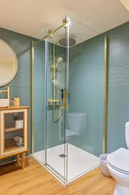 Salle de bains dans l'établissement La Maison Mori