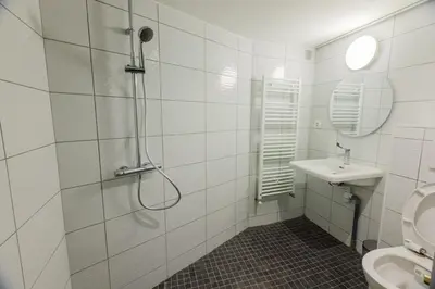 Salle de bains dans l'établissement Maison avec jacuzzi