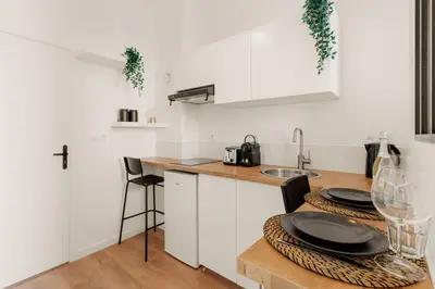 Cuisine ou kitchenette dans l'établissement Petit Paradis proche transports