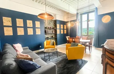 Coin salon dans l'établissement La Commanderie des Antonins -vue Panoramique sur le Rhône-