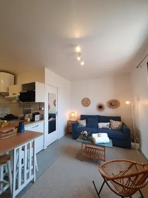 Cuisine ou kitchenette dans l'établissement Studio chaleureux proche métro B