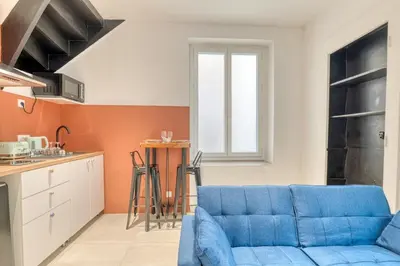 Cuisine ou kitchenette dans l'établissement L'élégance Urbaine - Villeurbanne - Proximité Lyon
