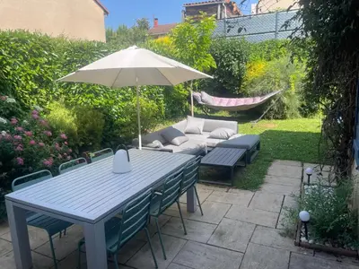 Jardin de l'établissement Gleizé cottage