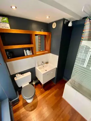 Salle de bains dans l'établissement Studio calme - pentes de la croix rousse