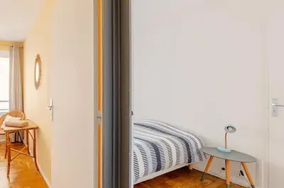 Un ou plusieurs lits dans un hébergement de l'établissement 3 Chambres, Coeur Vieux Lyon, Calme garanti !