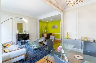 Coin salon dans l'établissement Superbe 3 Pièces 100m2 Lyon 6 Triangle d'Or