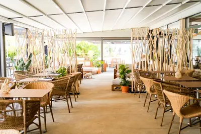 Restaurant ou autre lieu de restauration dans l'établissement Hôtel des Lys