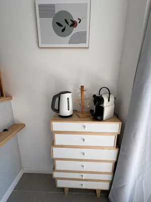 Plateau bouilloire dans l'établissement Appartement indépendant