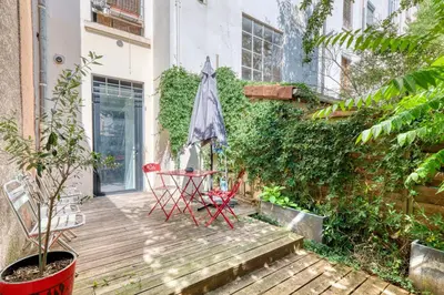 Jardin de l'établissement La Parenthèse - Lyon - Terrasse Privée