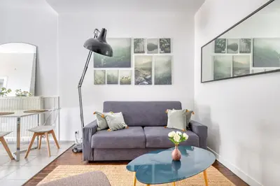 Coin salon dans l'établissement La Parenthèse - Lyon - Terrasse Privée