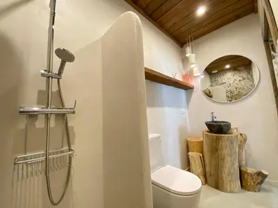Salle de bains dans l'établissement CRAFT HOME - Studio - BALNEO - PARKING privé