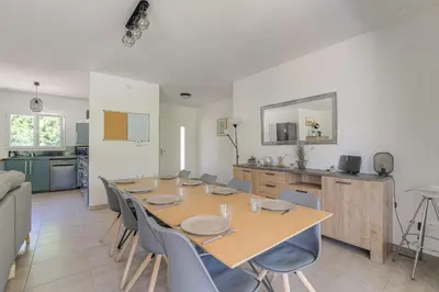 Plan de l'établissement Charmante maison 6 à 8 pers PMR proche Lyon