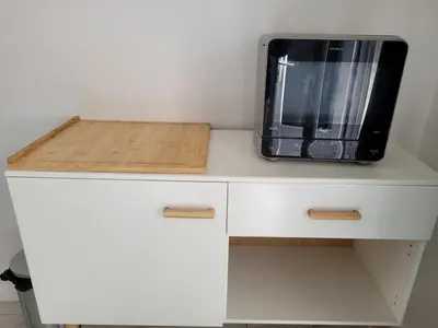 Cuisine ou kitchenette dans l'établissement Chambre et salle de bain autonome dans notre maison
