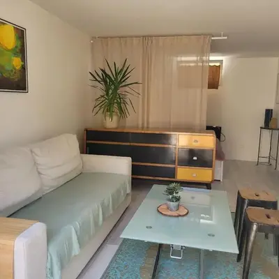 Chambre et salle de bain autonome dans notre maison