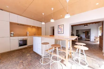 Cuisine ou kitchenette dans l'établissement Maison La Grange - Piscine et Charme ancien - Tassin proche Lyon