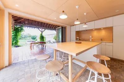 Cuisine ou kitchenette dans l'établissement Maison La Grange - Piscine et Charme ancien - Tassin proche Lyon