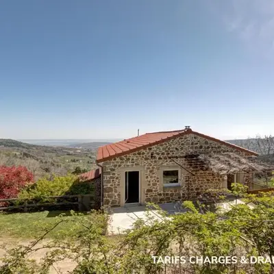 Gîte spacieux et moderne avec terrasse au cœur de la nature - FR-1-496-363