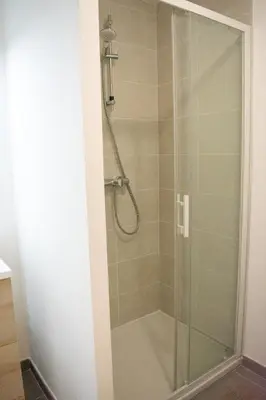 Salle de bains dans l'établissement Les Tilleuls I