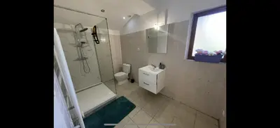Salle de bains dans l'établissement nature et confort
